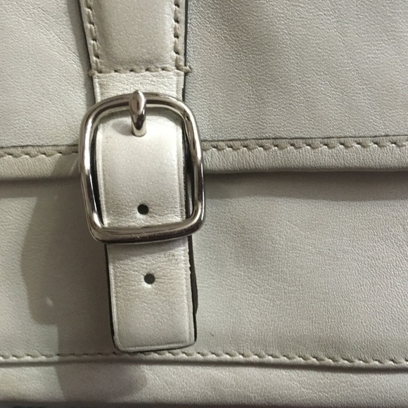 FREE COACH WRISTLET W COACH HANDBAG + DUSTBAG - Picture 3 of 8